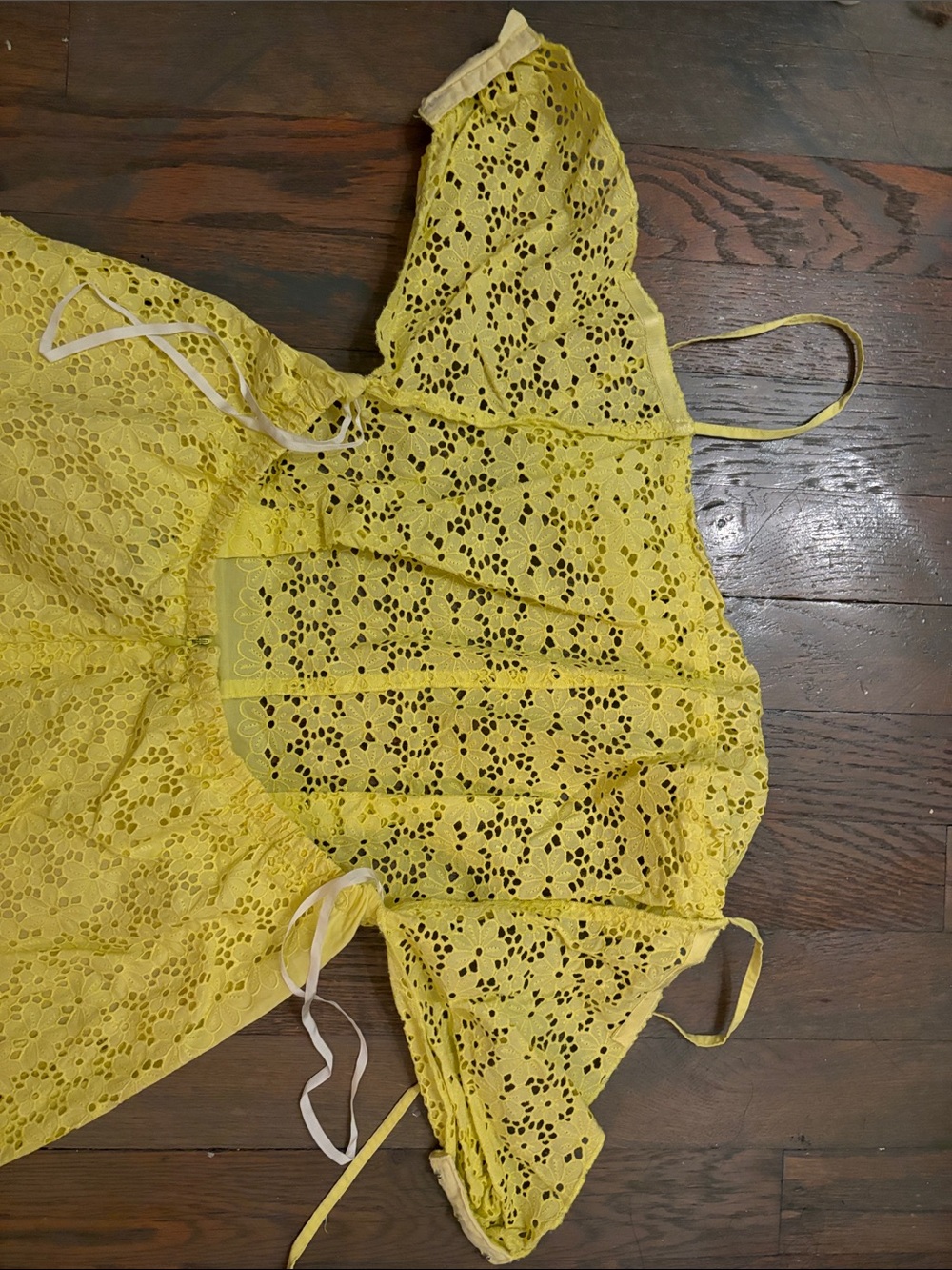 Nina Ricci Yellow Eyelet Midi Dress with Halter straps - Picture 3 of 12